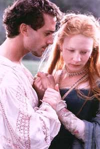 Cate Blanchett and Joseph Fiennes in Elizabeth