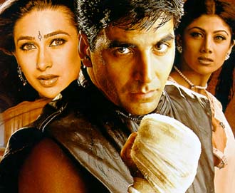 Karisma Kapoor, Akshay Kumar and Shilpa Shetty in Jaanwar