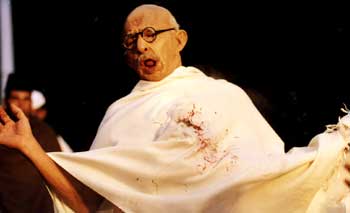 Naseeruddin Shah as Gandhi in Hey! Ram