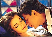 Aishwarya and Shah Rukh in Devdas