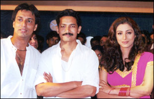 Mudhur Bhandarkar, Atul Kulkarni and Tabu