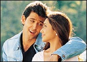 Hrithik Roshan and Rani Mukherji in Mujhse Dosti Karoge