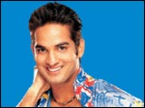 Anuj Sawhney in Nayee Padosan