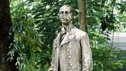 Anonymous statue